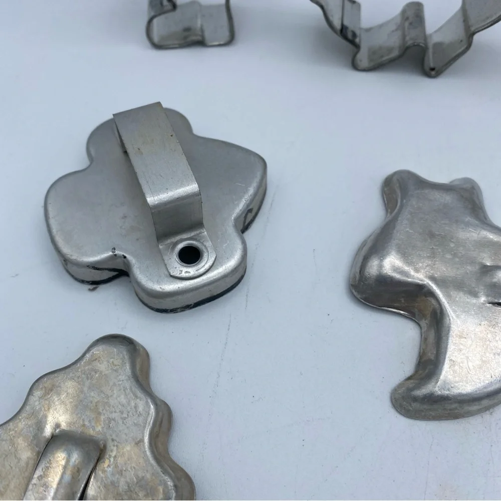 VTG Lot Of 10 Aluminum Metal Cookie Biscuit Cutters Santa Tree Angel Rabbit Bell